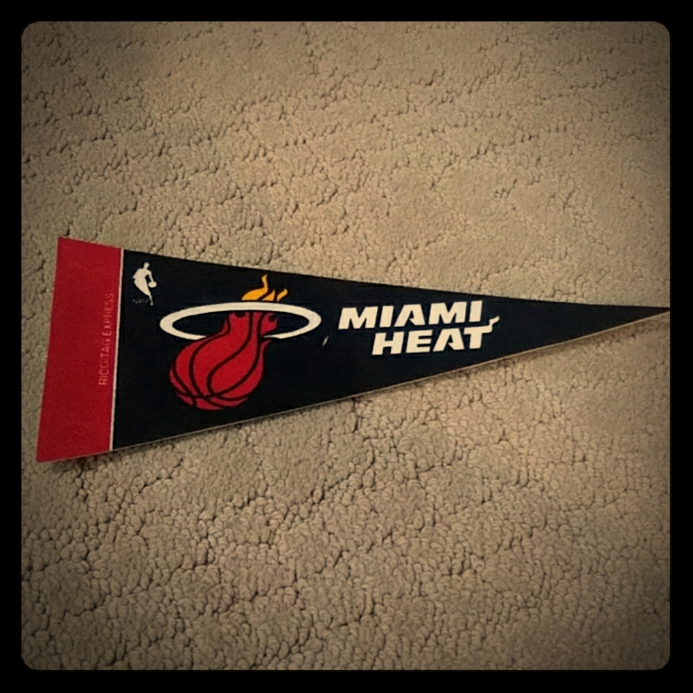 Miami Heat NBA pennant 4" X 9" inch